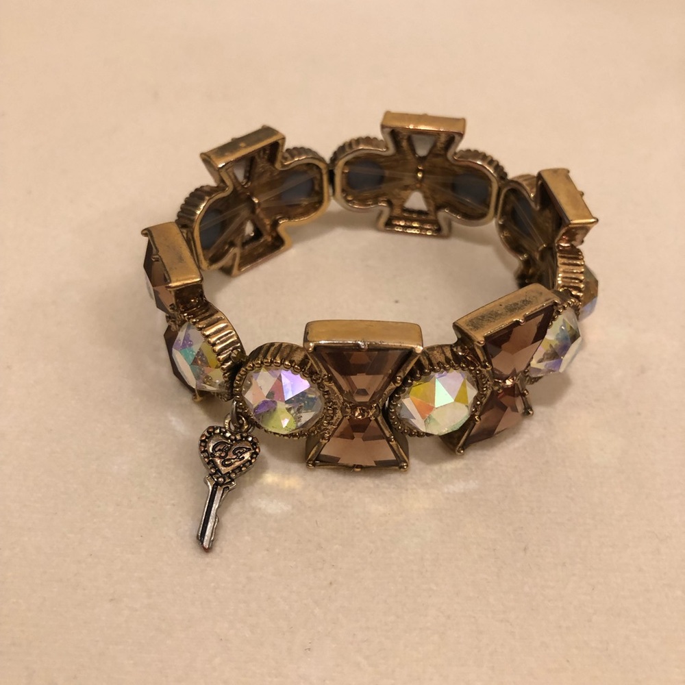 BETSY JOHNSON GOLD BOW BRACELET